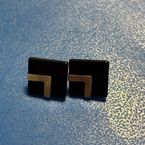 VTG 14K GOLD earnings